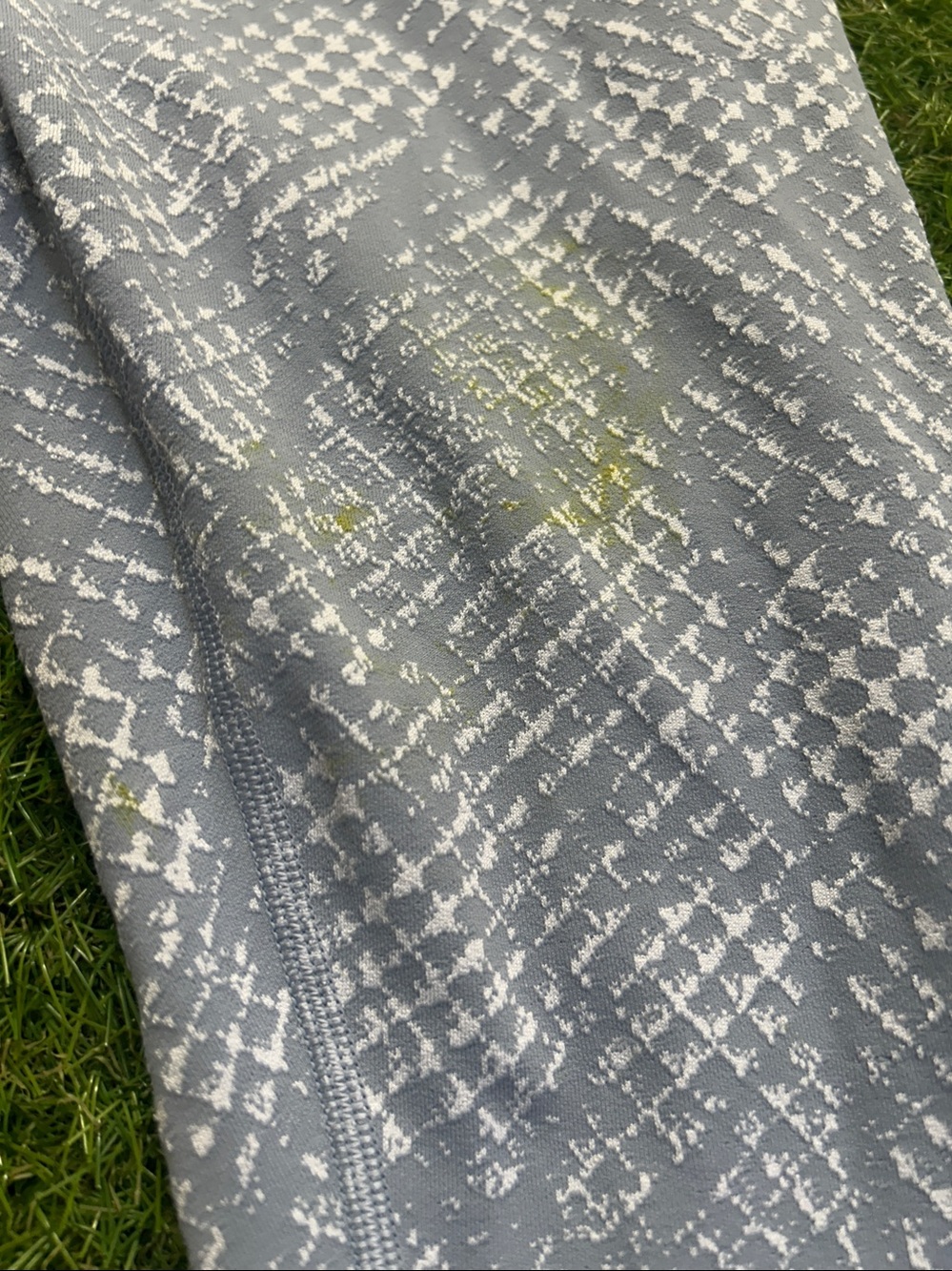lululemon athletica Light Blue and White Textured Leggings - Picture 2 of 4